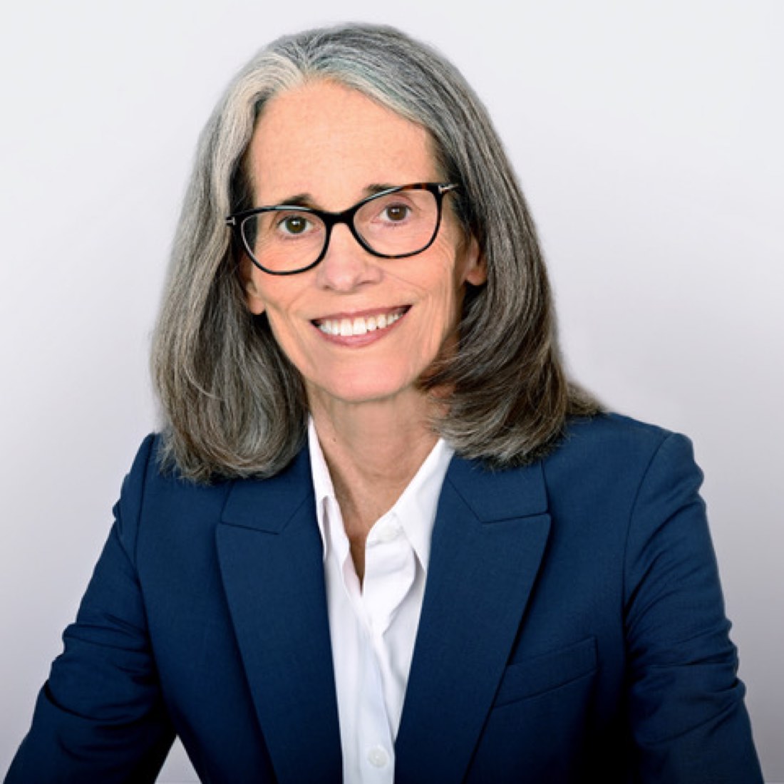 Dr. Anne Peters